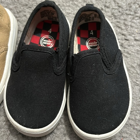 Wonder Nation Timmy Casual Canvas Slip On Shoes/ Size: 4 Black and tan - Picture 6 of 6